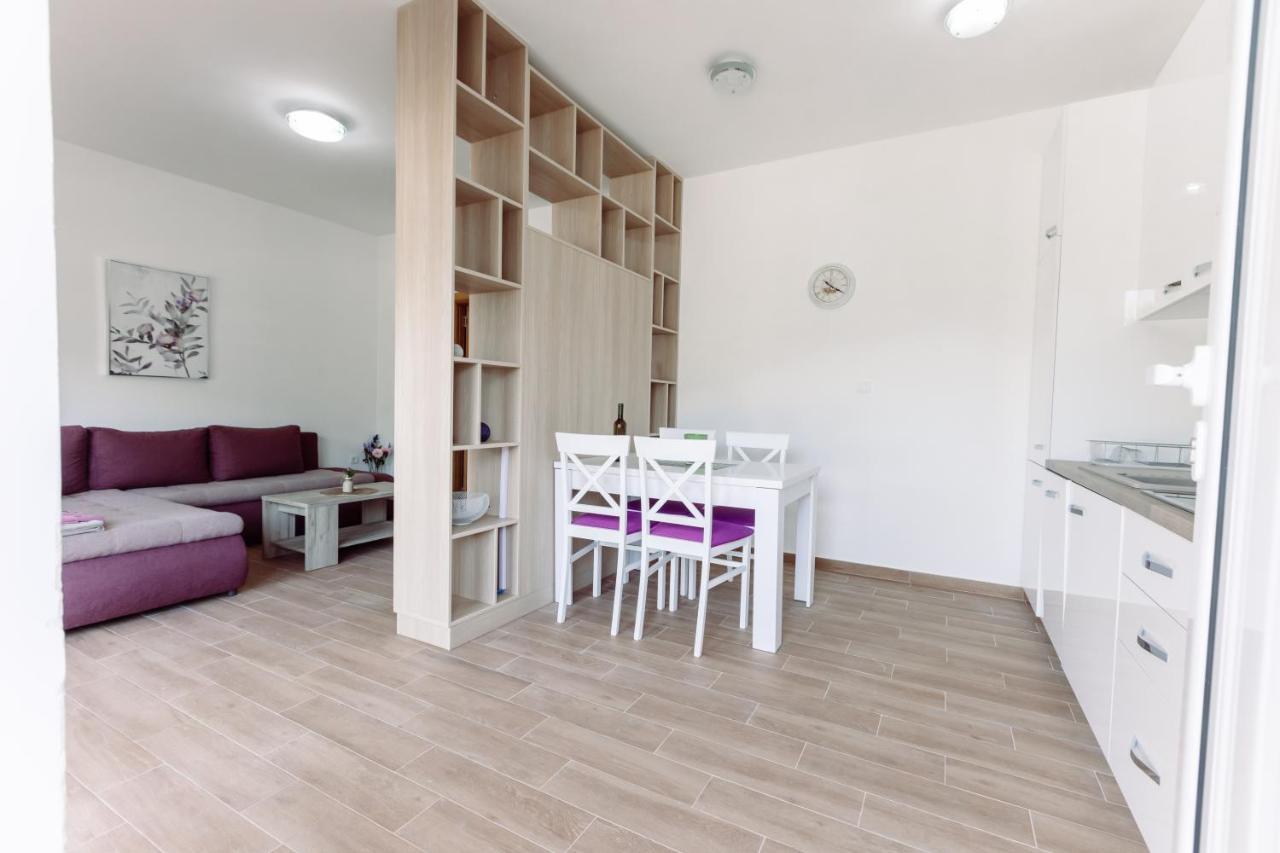 Waterfront Apartment Petrovina Kotor Exterior foto
