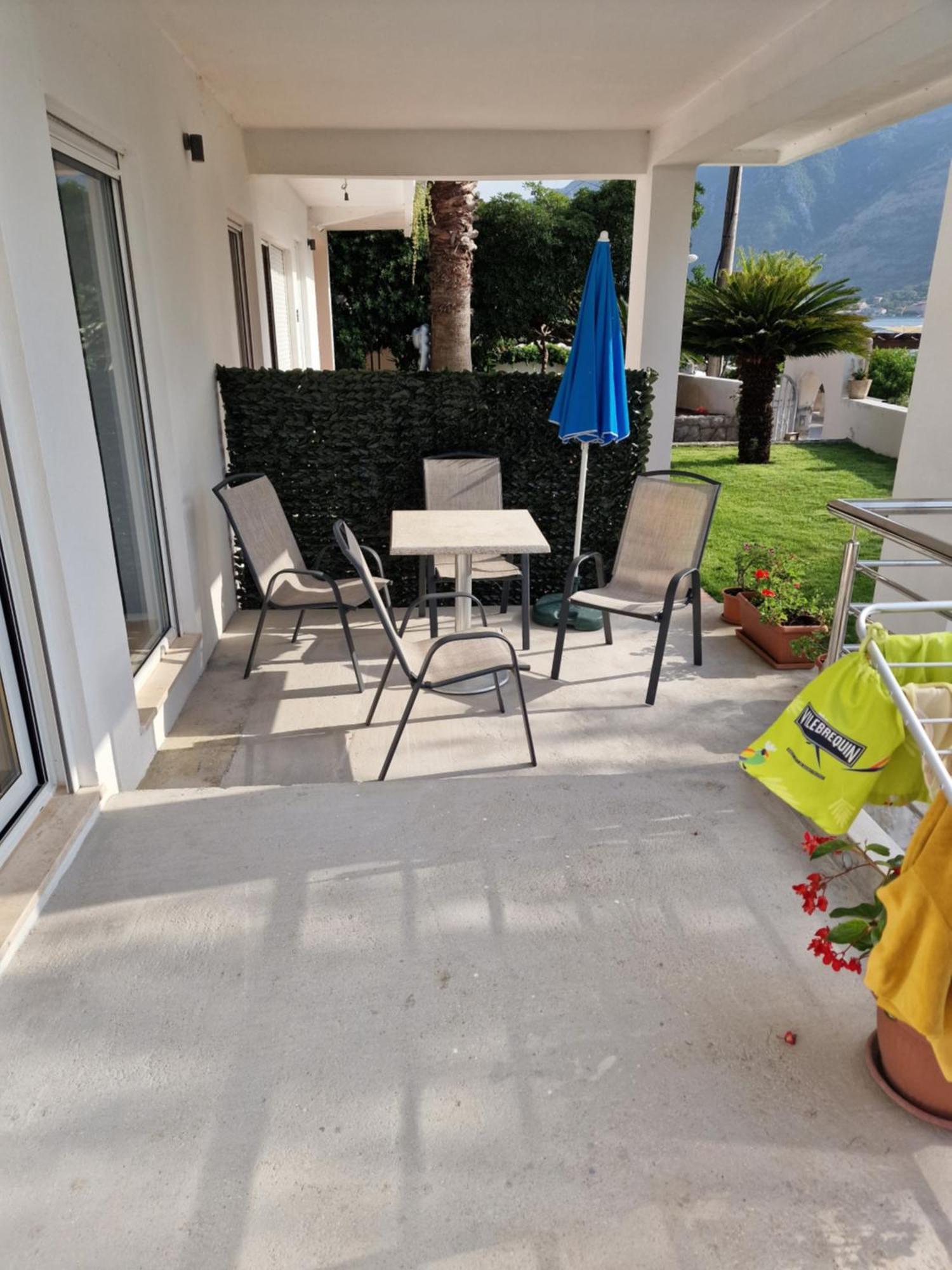 Waterfront Apartment Petrovina Kotor Exterior foto